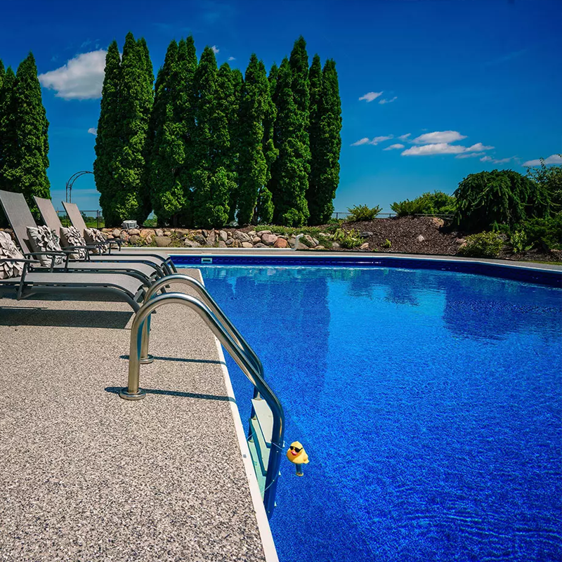 outdoor swimming pool